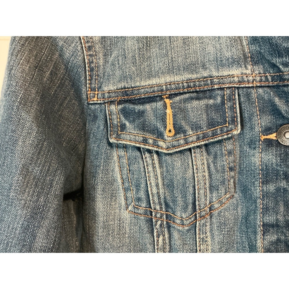 Abercrombie & Fitch Women's Light Wash Distressed Denim Jacket Large Blue - Picture 2 of 6